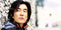 任賢齊一直是演藝圈內(nèi)公認(rèn)的好男人 二十多年來跟老婆感情很好