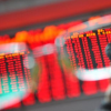 兩市今日暴力拉升 滬指開盤一分鐘內(nèi)上攻至3200點(diǎn)關(guān)口