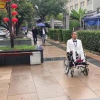 登上泰山的漸凍男子迎娶貴州女孩