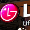 LG專利揭示了一款帶有3個前置攝像頭的手機(jī)