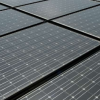極化驅(qū)動的指南用于制作高性能多功能太陽能電池