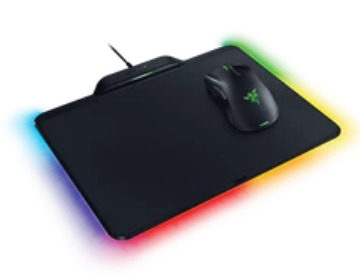 Razer Mamba Hyperflux鼠標(biāo)將電纜和電池投入垃圾箱