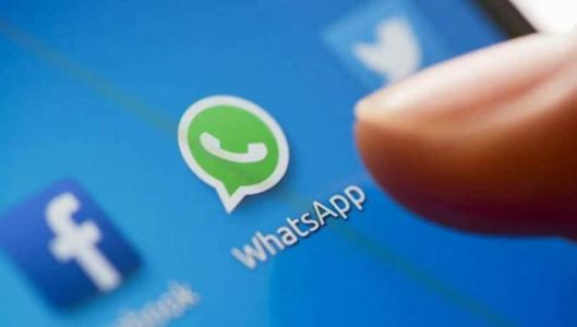 WhatsApp通過(guò)其轉(zhuǎn)發(fā)信息和頻繁轉(zhuǎn)發(fā)的功能來(lái)處理虛假內(nèi)容