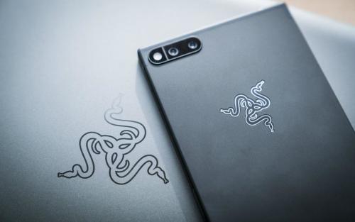 RAZER PHONE 2評論 它發(fā)光但它沒有發(fā)光