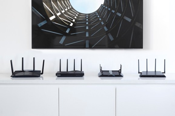 Netgear為流媒體和VR粉絲推出世界上最快的路由器 Nighthawk X10