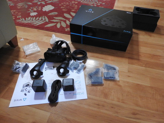 HTC Vive虛擬現(xiàn)實耳機的拆箱視頻