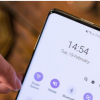 如何隱藏新 Galaxy S10 上的顯示孔